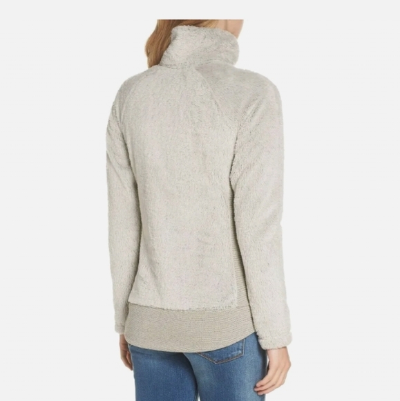 Northface Furry Fleece Jacket Size Small - Picture 2 of 6